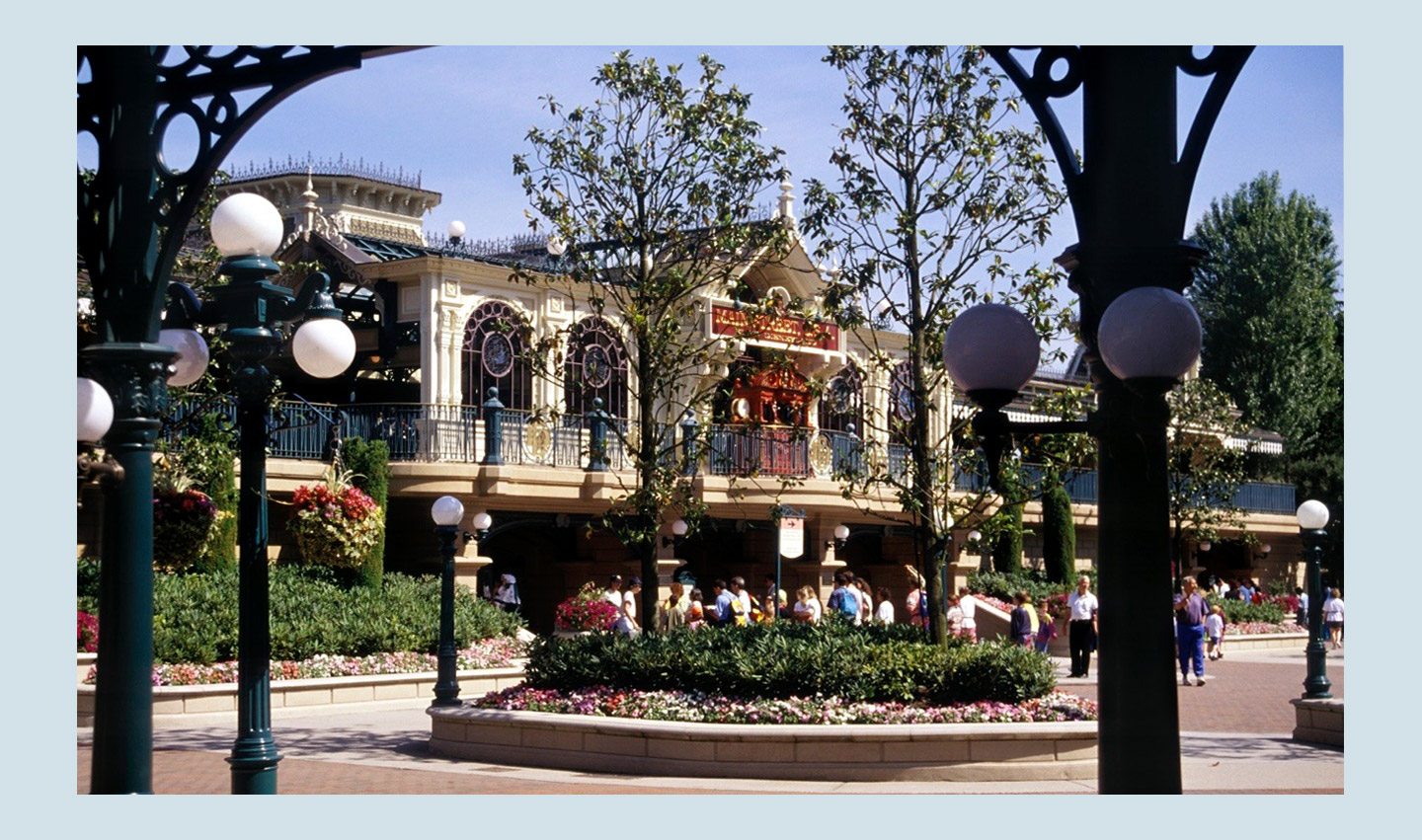 Disneyland Paris - Main Street Entrance