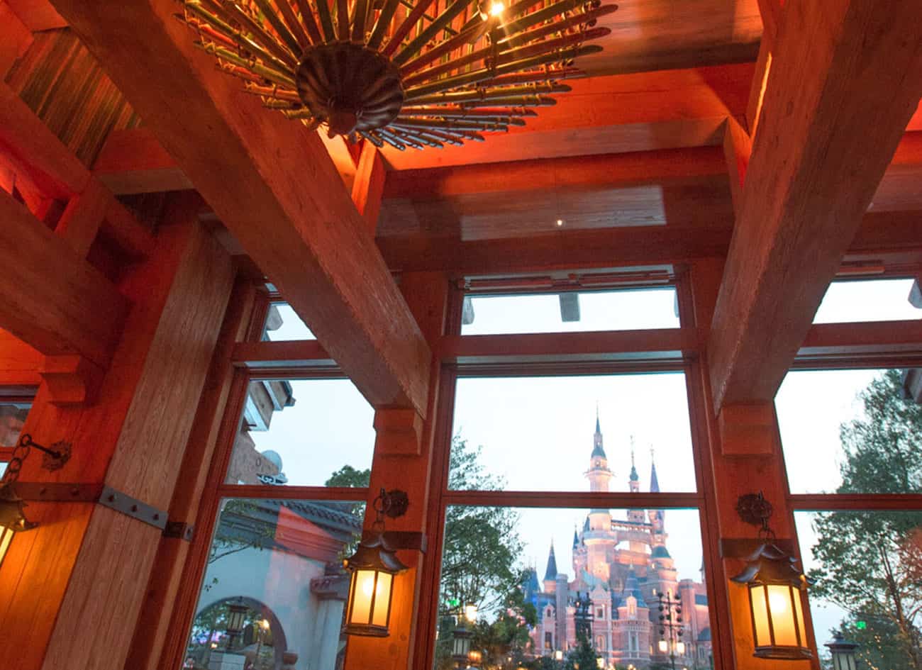 Shanghai Disney Wandering Moon restaurant